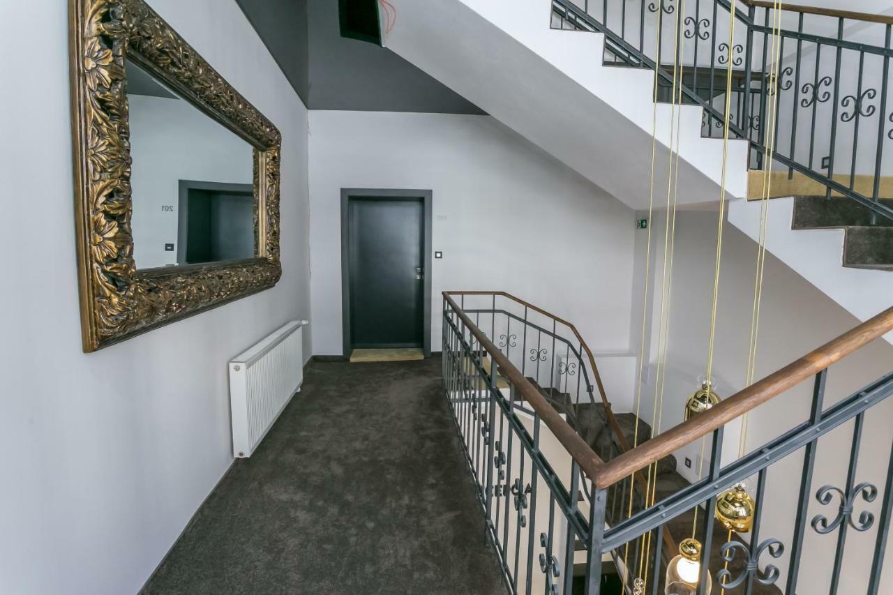Apart Hotel Golden Apartments Kosice Exterior photo