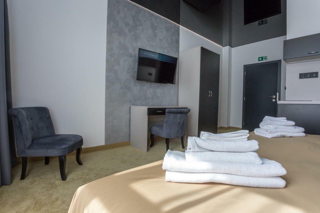 Apart Hotel Golden Apartments Kosice Exterior photo