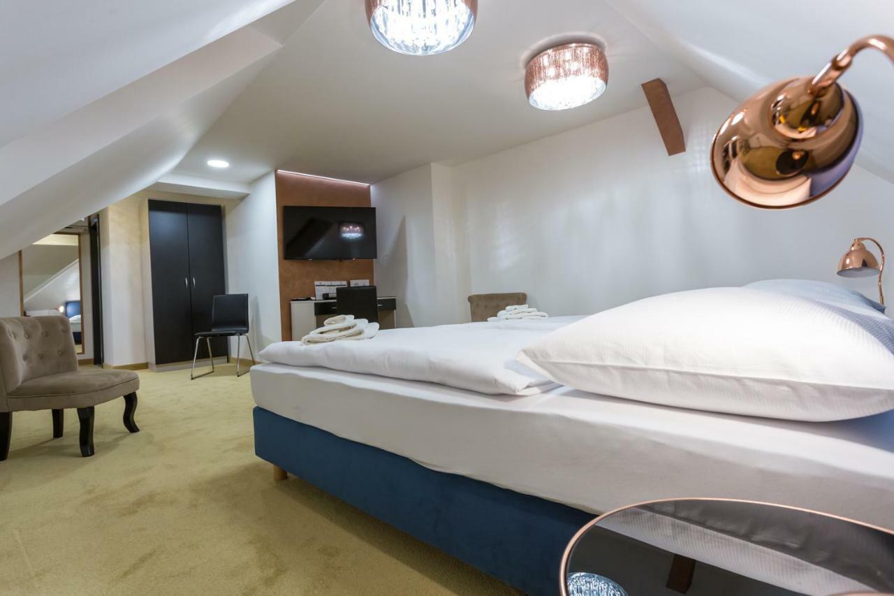 Apart Hotel Golden Apartments Kosice Exterior photo
