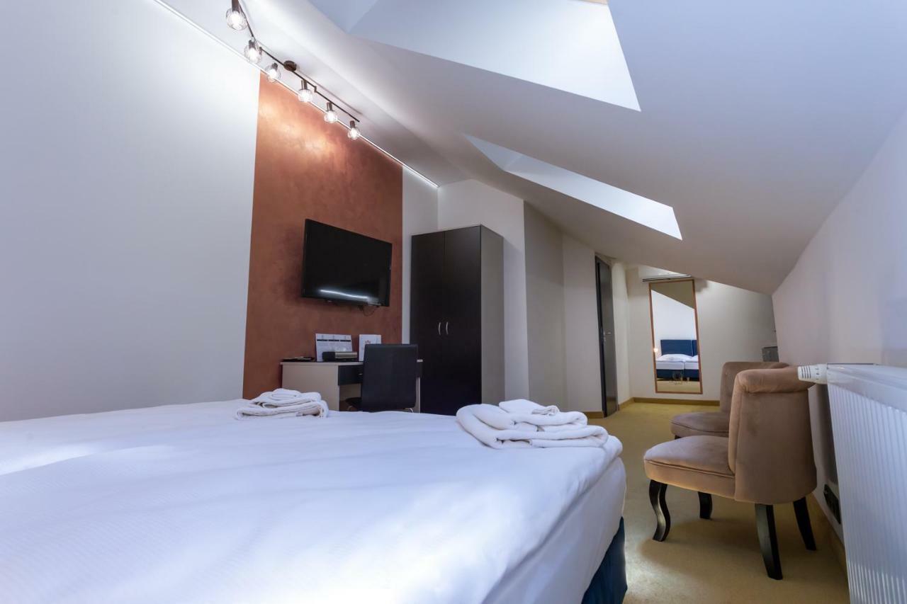 Apart Hotel Golden Apartments Kosice Exterior photo