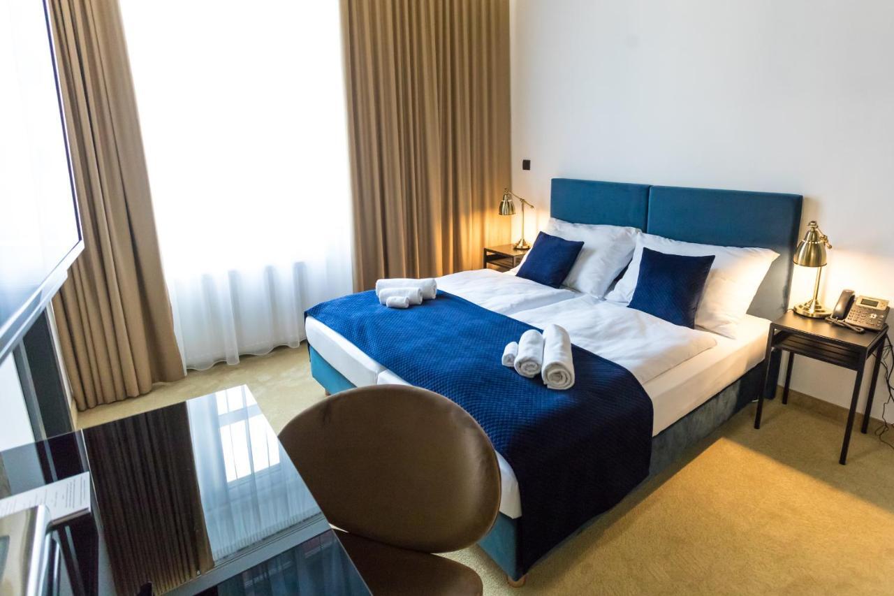 Apart Hotel Golden Apartments Kosice Exterior photo