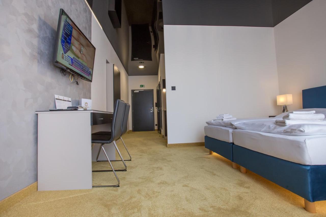 Apart Hotel Golden Apartments Kosice Exterior photo